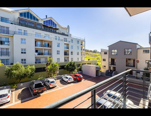 2 BEDROOM APARTMENT FOR SALE IN TYGER WATERFRONT